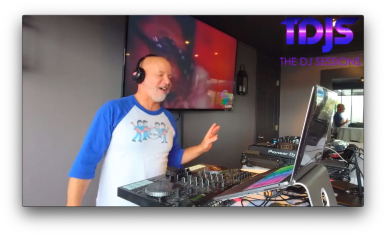 DJ Disco Vinnie on 7B‘s Brunch Sessions presented by The DJ Sessions and the Eastlake Bar and Grill 11/06/21