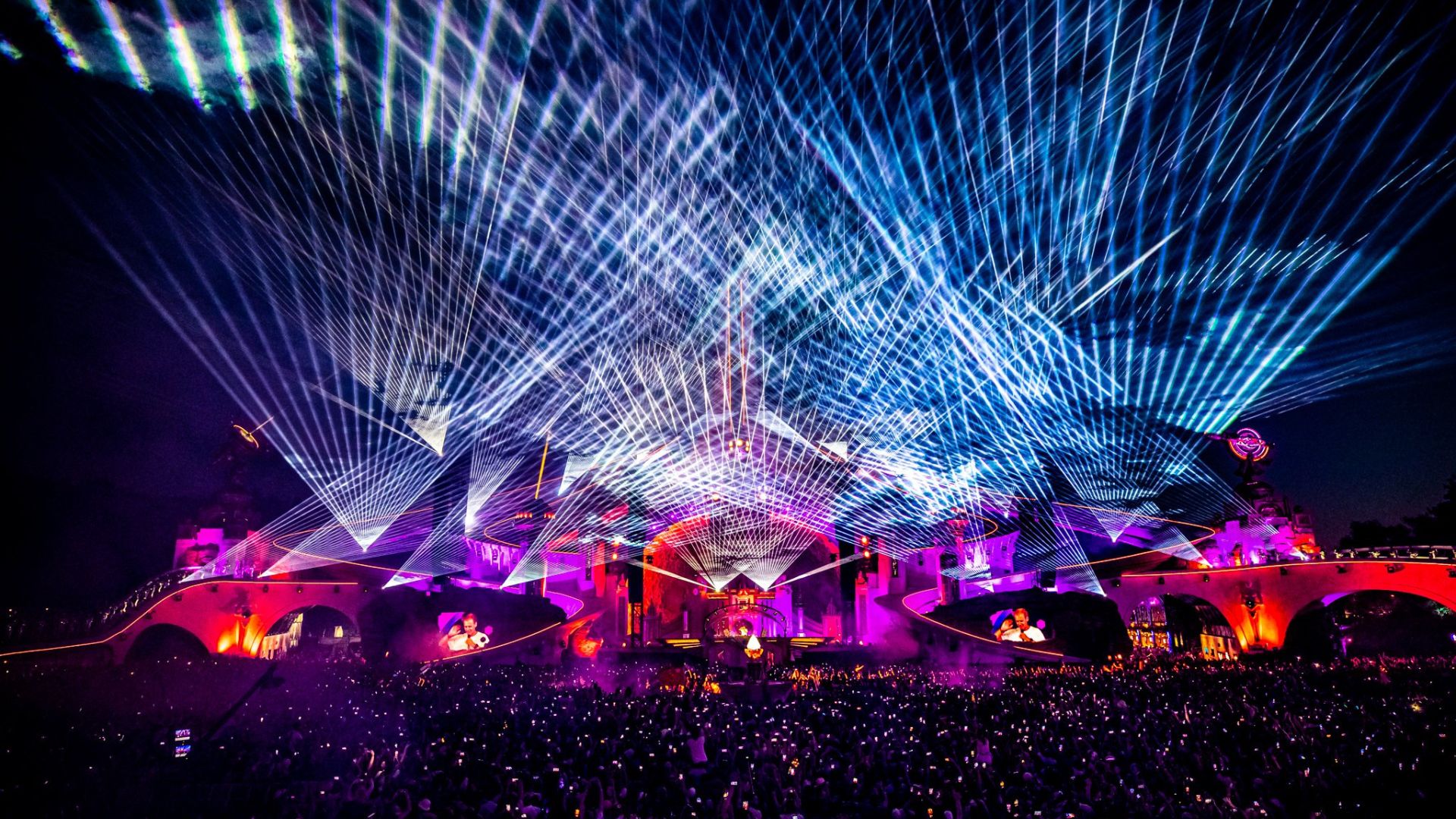 Armin van buuren live at tomorrowland 2018. Tomorrowland armin van. Tomorrowland armin van. тумороуленд 2016 армин ван бюрен. Live at tomorrowland 2019 armin.