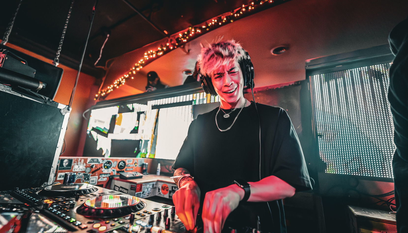 STEVEFMDANG - Resident DJ on The DJ Sessions